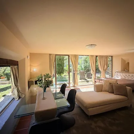 Borgo Spescia Pool Park And Relaxation