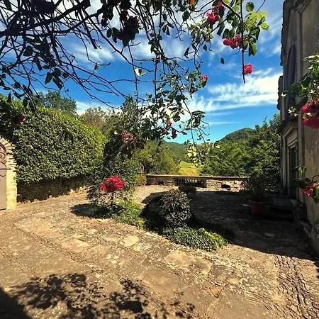 Nyaraló Borgo Spescia Pool Park And Relaxation